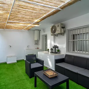 https://apartamento-diseno-con-terraza-exterior-chill-out.es-andalucia.com